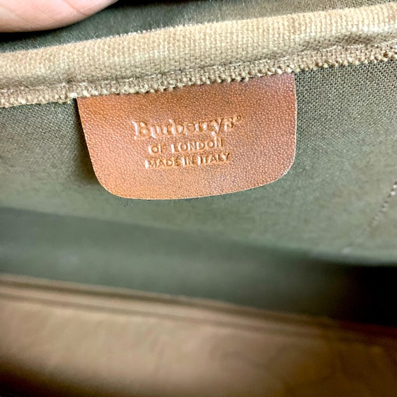 VINTAGE BURBERRY'S LARGE NOVA CHECK DUFFEL/TRAVEL BAG - Picture 6 of 11